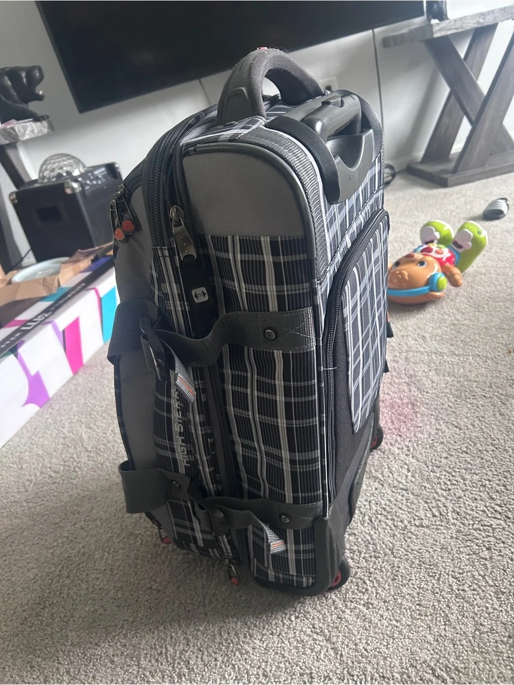 RARE HIGH SIERRA 26IN UPRIGHT WHEELED EXPANDABLE DUFFEL BAGPACK ATGO COLLECTION.
